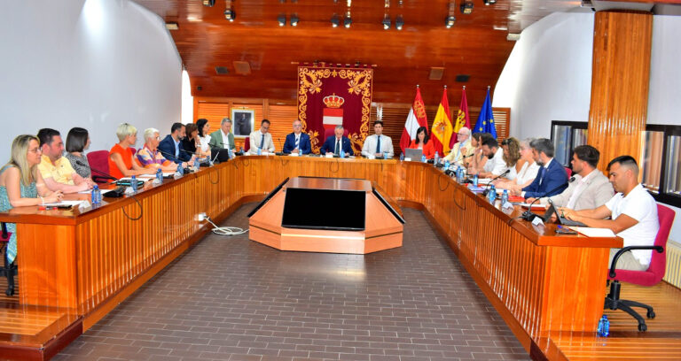 El Pleno de Puertollano designa los días del Santo Voto y de la Virgen Gracia como festivos locales en 2025