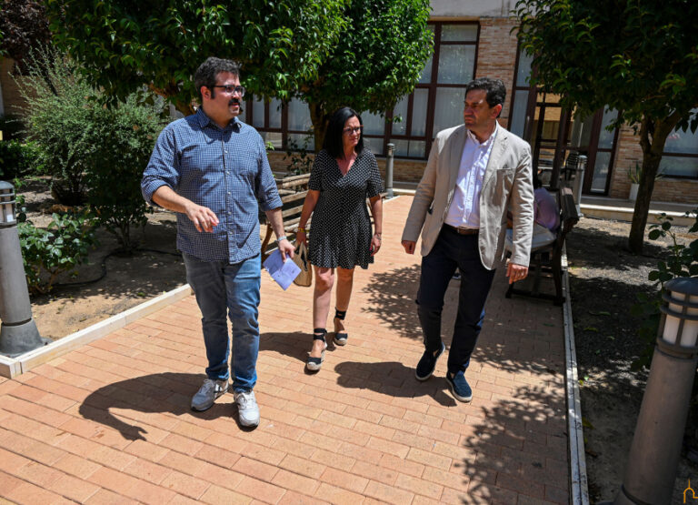 Valverde destaca las potencialidades de Valdeparaíso que albergará el Centro Internacional de Gastronomía Cinegética y es sede del Festival de Teatro de Almagro