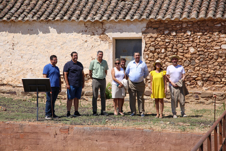La delegada del Gobierno visita el yacimiento de Oreto-Zuqueca, que recibirá tres millones de euros para desarrollar su potencial cultural y turístico