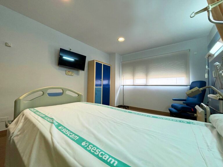 La Gerencia de Atención Integrada de Tomelloso invierte más de 30.000 euros para mejora el confort de pacientes y acompañantes