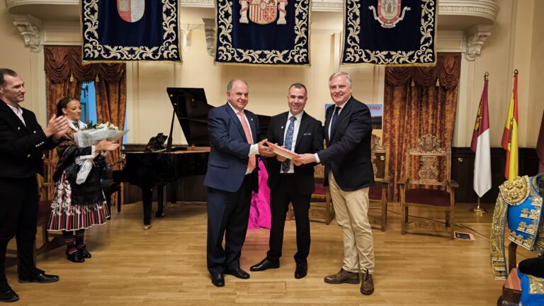 Juan Domínguez anuncia la Feria Taurina 2024 con un homenaje al coso de Ciudad Real