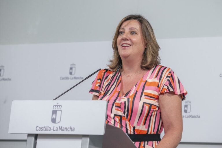 El Gobierno regional aprueba ocho millones de euros para facilitar a jóvenes su primer empleo y lanza una nueva edición del programa de Captación de Talento