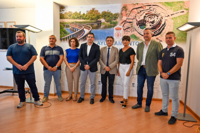 Valverde reivindica infraestructuras y la colaboración entre administraciones para mejorar el uso eficiente del agua en la provincia en una visita para conocer las inversiones de la Diputación en Daimiel
