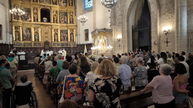 Más de 200 personas asisten a la Caravana Blanca de Ciudad Real