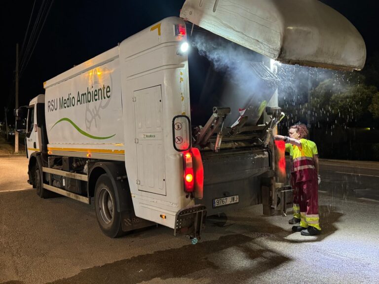 El Consorcio RSU de Ciudad Real recupera el servicio de lavado de contenedores que no se realizaba correctamente en los últimos años