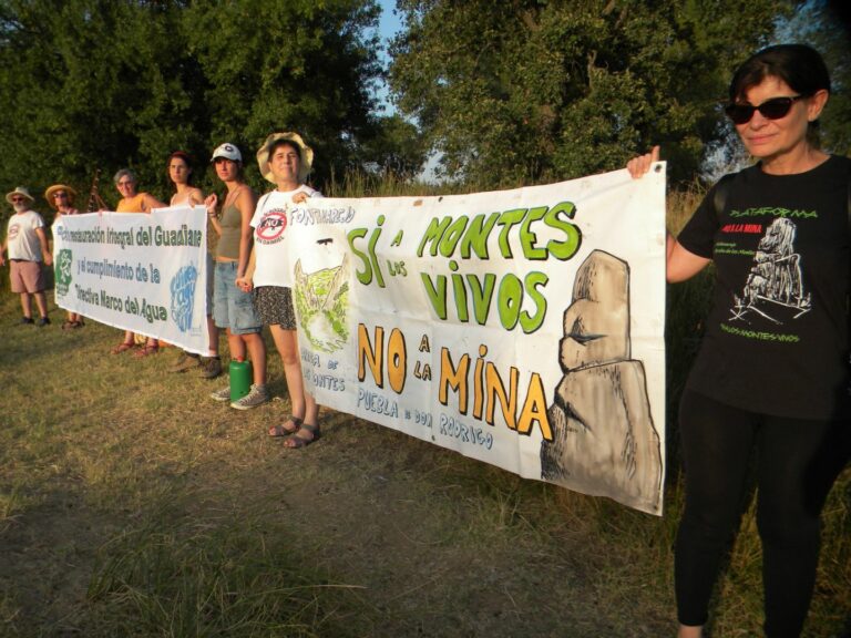 Colectivos ecologistas alertan de los problemas del agua y rechazan los proyectos de macrogranjas en la provincia