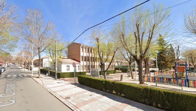 El Ayuntamiento de Puertollano inicia la contratación de la urbanización de la zona verde de calle Cervantes, que incluye la demolición de un edificio