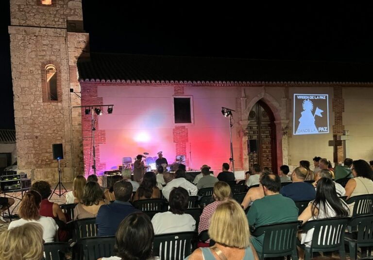 Corral de Calatrava vivirá esta noche sus 25 años de rock tras la inauguración de la 45ª Semana cultural