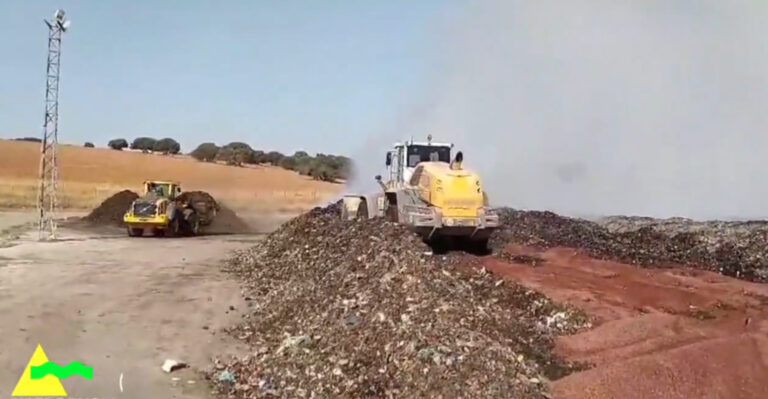 Bomberos de Ciudad Real actúan en un incendio originado en la planta de RSU de Almagro