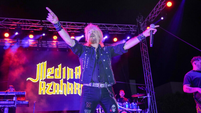 Villanueva de la Fuente acoge una gran actuación del mítico grupo de rock “Medina Azahara” dentro de los Conciertos en Espacios y Lugares emblemáticos de la Diputación