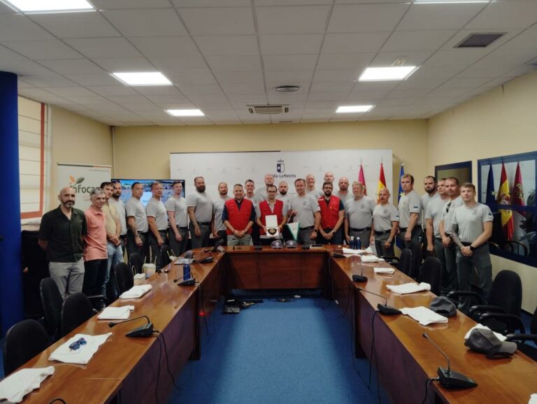 El Gobierno regional celebra el éxito de la misión y colaboración de los bomberos estonios junto a INFOCAM en Castilla-La Mancha
