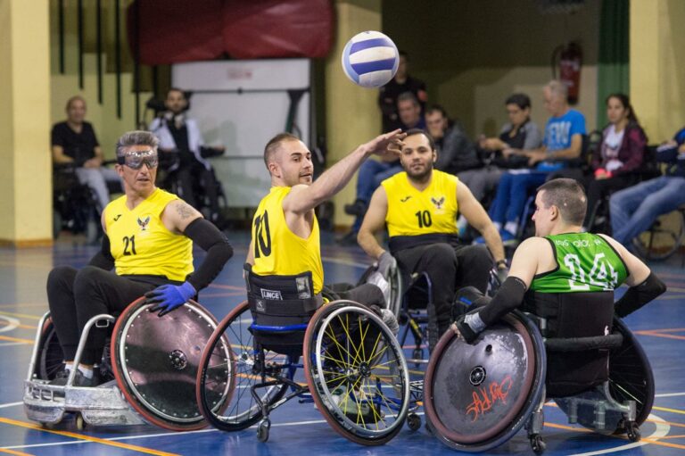 Gran expectación en el Hospital Nacional de Parapléjicos para seguir la participación en París de los deportistas paralímpicos que se iniciaron en el centro