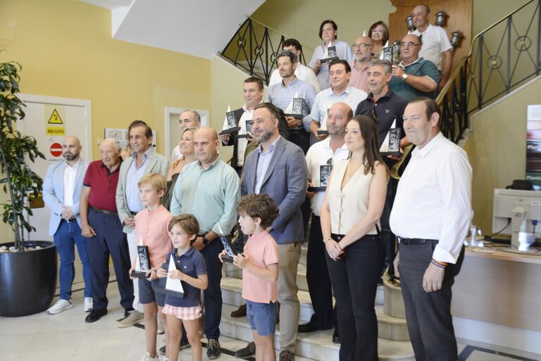 La Hermandad San Isidro de Tomelloso entrega sus Premios Bombo a los vinos de calidad de C-LM