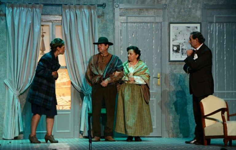 ‘Goteras’ y ‘El arte de la comedia’ cautivaron al público en el segundo fin de semana del Festival de Teatro y Títeres de Torralba