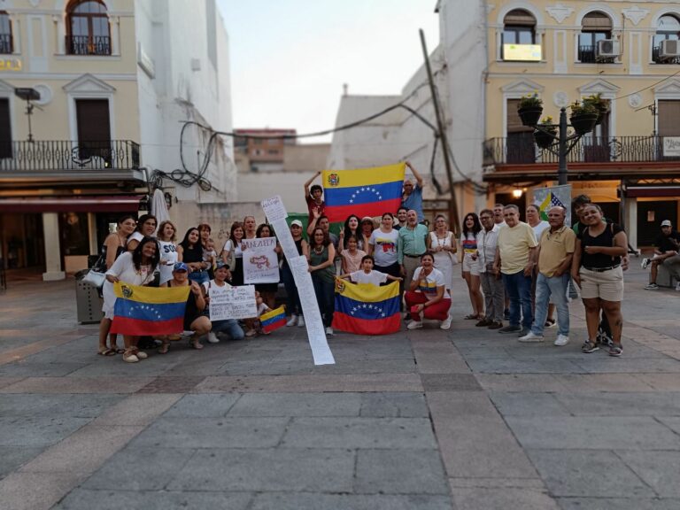 Venezolanos en Ciudad Real se unen en solidaridad con la lucha por la democracia en su país