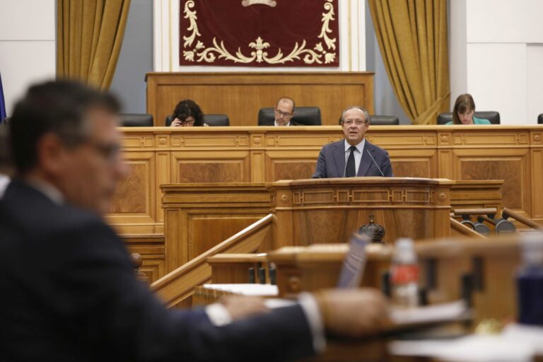 El Pleno de las Cortes regionales aprueba la modificación de la Ley de Aguas y el ‘techo de gasto’ de los Presupuestos de la Junta para 2025