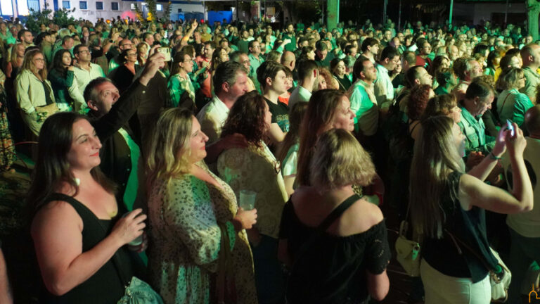 La gran actuación de “Revólver” en Villarta de San Juan pone fin a los Conciertos en Espacios y Lugares Emblemáticos organizados por la Diputación de Ciudad Real