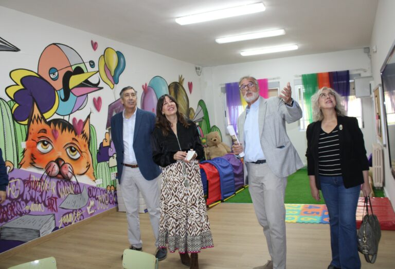 Blanca Fernández resalta los 2,4 millones de euros invertidos por el Gobierno de García-Page en los centros educativos de Puertollano