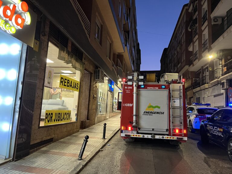 Puertollano: En busca de una posible fuga de monóxido en la calle Pablo Neruda