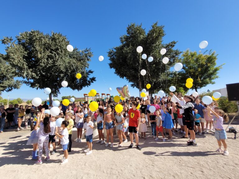 Daimiel rinde homenaje a todos los niños y niñas víctimas del cáncer infantil