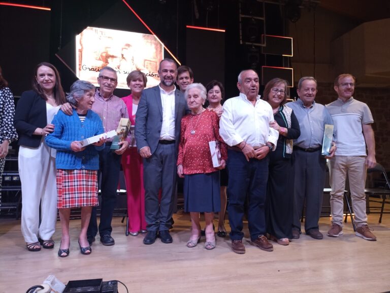 El Gobierno de Castilla-La Mancha reconoce la “labor esencial” que realizan los docentes y sanitarios en zonas rurales como Villamanrique
