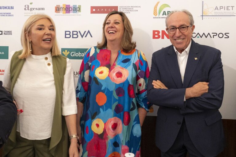 El presidente de Globalcaja arropa a las mujeres empresarias en su tradicional encuentro en la Feria de Albacete