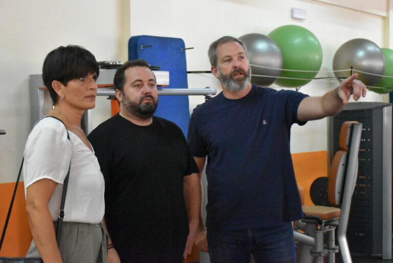 Los presupuestos participativos se materializan en el gimnasio municipal con nueva maquinaria