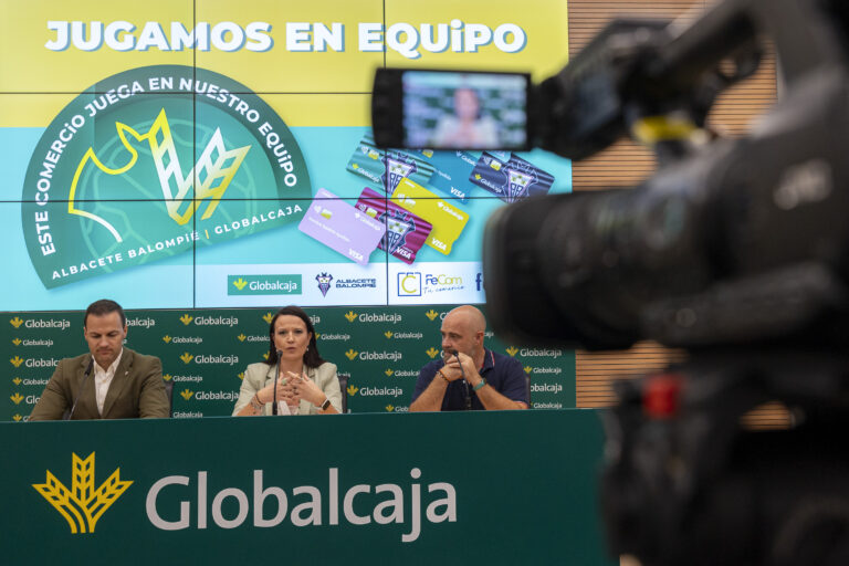 Globalcaja, la Federación de Comercio y el Albacete Balompié se alían para incentivar las compras en el comercio de proximidad