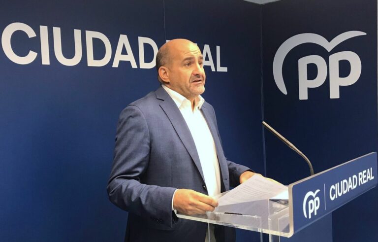 Julián Triguero: “Subidas de impuestos y tasas y ahora un reconocimiento extrajudicial de créditos son la prueba de la nefasta gestión socialista en su primer año de gobierno del Ayuntamiento”