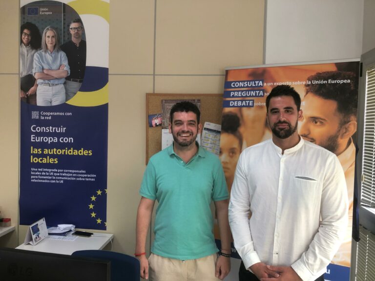 Una simulación del Parlamento Europeo y una Feria de bienvenida a la Universidad, actividades Time To Move 2024