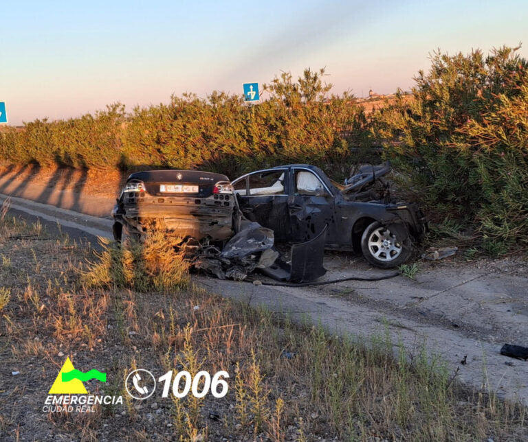 Dos fallecidos tras chocar un turismo con otro que viajaba en sentido contrario en la autovía A-43 a su paso por Torralba de Calatrava