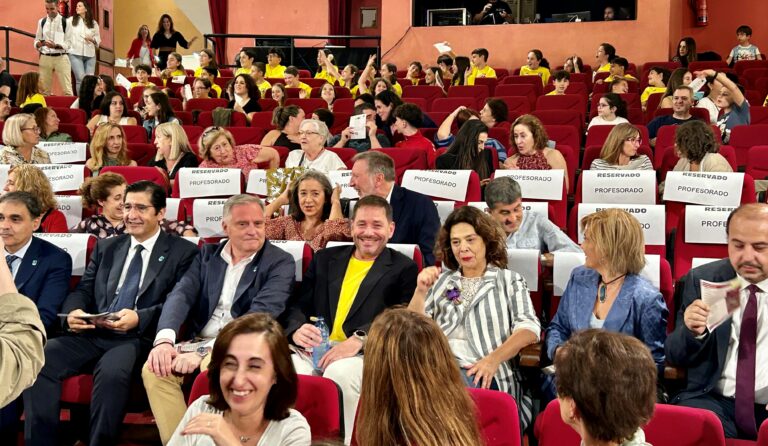 El subdelegado del Gobierno de España en Ciudad Real destaca el legado educativo del Colegio Ferroviario en su Centenario