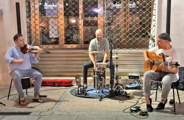 Puertollano: Punto y final a un verano de «música en la calle» con Imanol García Trío