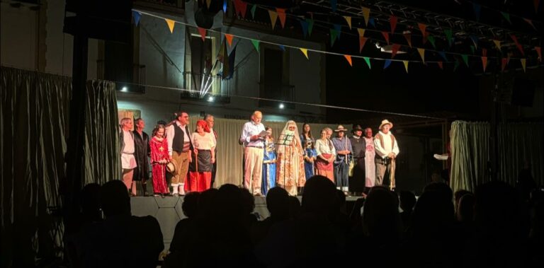 Luciana vivió con emoción la recreación teatralizada sobre su independencia como villa