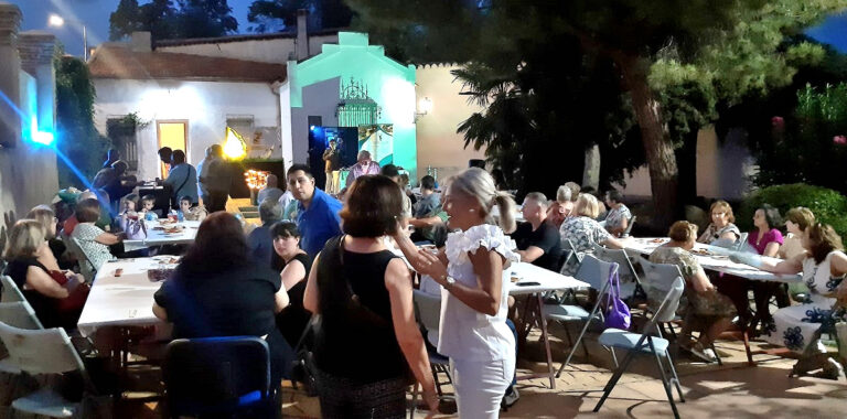 Puertollano: Las noches en el Etnológico cierran con el dulce sabor a miel y productos de caza de Sierra Madrona