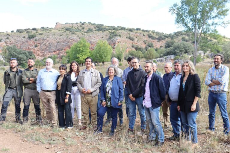 El Gobierno regional está invirtiendo 1,8 millones en la conservación medioambiental, la accesibilidad y la puesta en valor del Parque Natural de las Lagunas de Ruidera