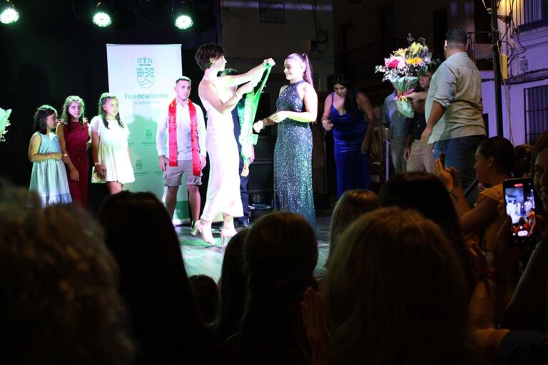Fuencaliente inaugura sus fiestas mayores con la proclamación de sus mises y místeres