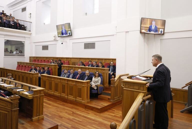 Debate C-LM: El PSOE saca adelante sus propuestas gracias a su mayoría y decaen las de PP y Vox a pesar de sus puntos en común