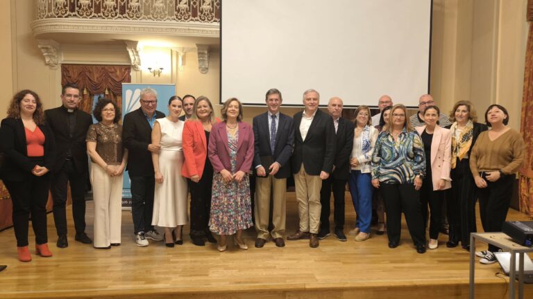 El Ayuntamiento de Ciudad Real apoya a los enfermos de artritis reumatoide en el 20 aniversario de ACREAR