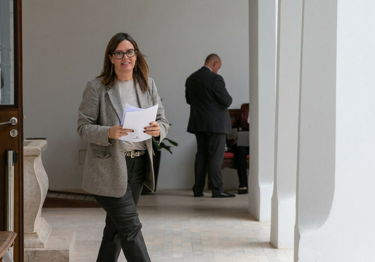 Castilla-La Mancha y el Estado acuerdan destinar 83 millones de euros para el Sistema de la Dependencia regional, que atiende a más de 75.000 personas