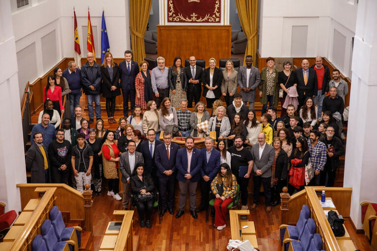 Castilla-La Mancha pondrá en marcha el próximo año la II Estrategia contra la Pobreza y la Desigualdad Social, con horizonte hasta 2030 Castilla-La Mancha pondrá en marcha el próximo año la II Estrategia contra la Pobreza y la Desigualdad Social, con horizonte hasta 2030