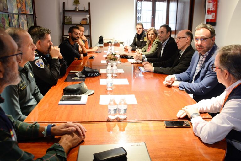 Celebrada una reunión informativa sobre la implantación de los Planes Territoriales de Emergencia Municipal, PLATEMUN