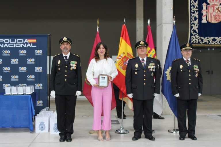 Blanca Fernández felicita a Policía Nacional y le agradece su labor de “protección indispensable” para tener una de las provincias más seguras del país