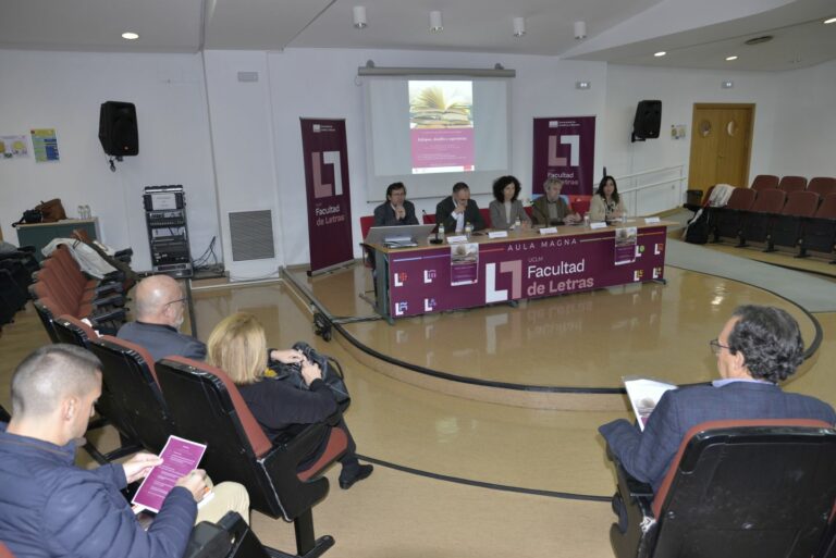 La Facultad de Letras de la UCLM celebra una jornada multidisciplinar entre doctorandos y nuevos doctores para intercambiar inquietudes y experiencias