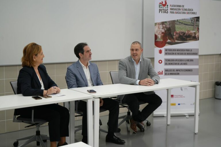 La UCLM y Rujamar estudian el valor de las nuevas tecnologías para aumentar la competitividad y sostenibilidad del sector avícola La UCLM y Rujamar estudian el valor de las nuevas tecnologías para aumentar la competitividad y sostenibilidad del sector avícola