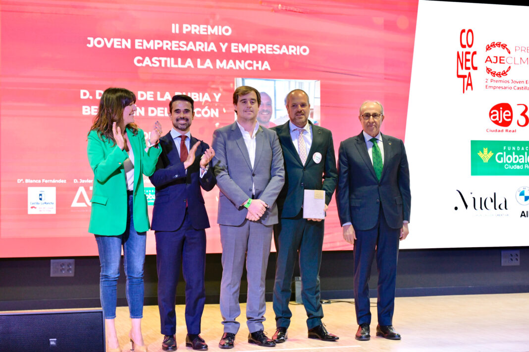 Entrega-II-Premio-Joven-Empresario-y-Empresaria-CLM