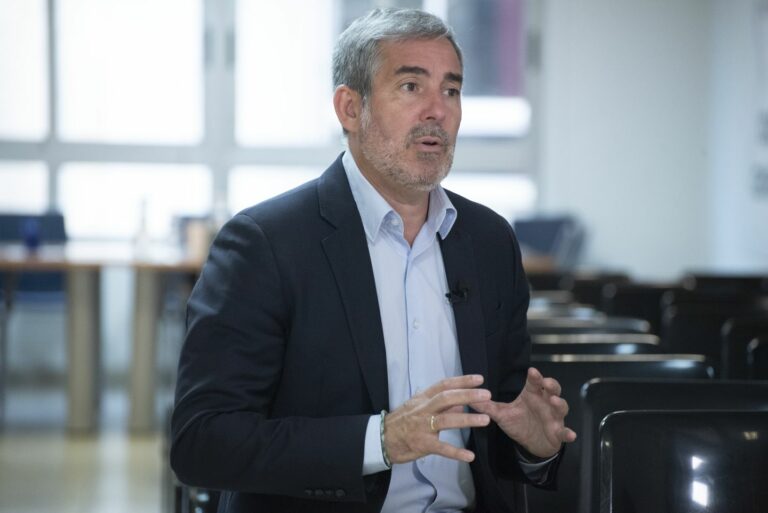 Clavijo sobre aeropuerto de Ciudad Real para migrantes: «Depende de las condiciones con las que vayas a albergar»