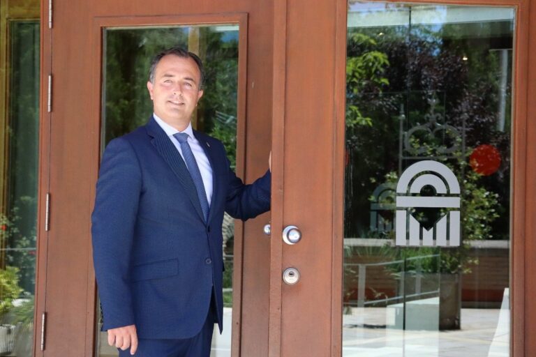 Vox pide radiografiar la cadera de inmigrantes sin documentación en C-LM para determinar su edad y «evitar fraudes»