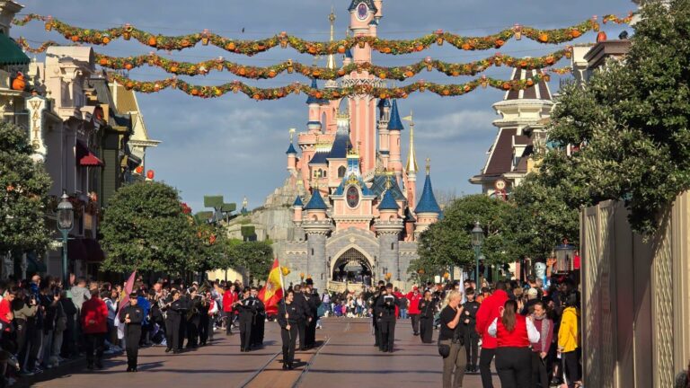 Puertollano: Los alumnos del Conservatorio Pablo Sorozábal actuaron ante más de 10.000 personas en Disneyland París