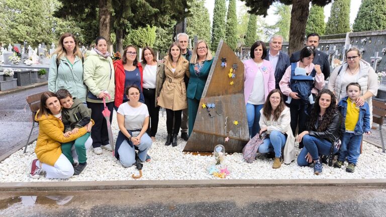 El cementerio de Ciudad Real cuenta desde hoy con un espacio dedicado al duelo gestacional, perinatal y neonatal